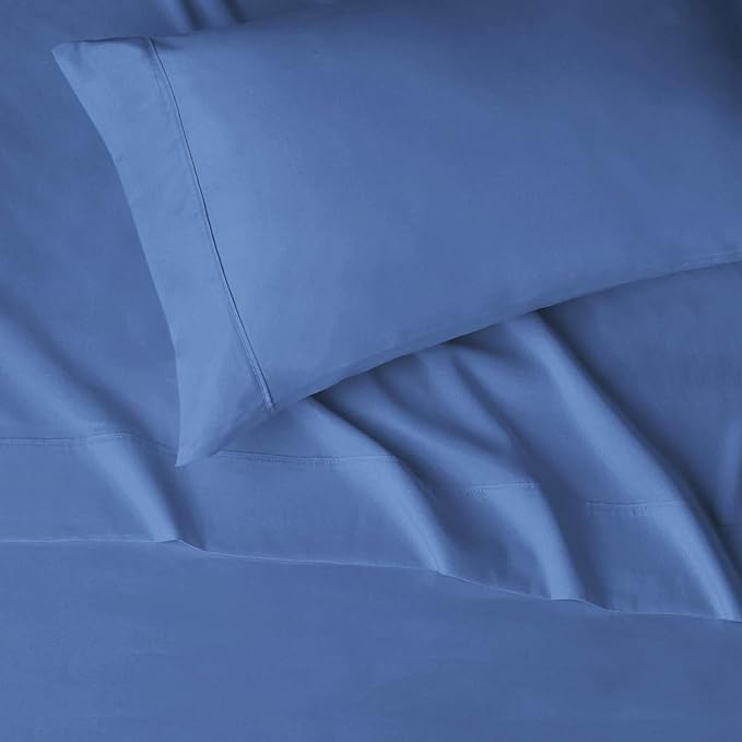 Amazon Basics Lightweight Ultra-Soft Breathable Brushed Microfiber 3-Piece Bed - Image 3