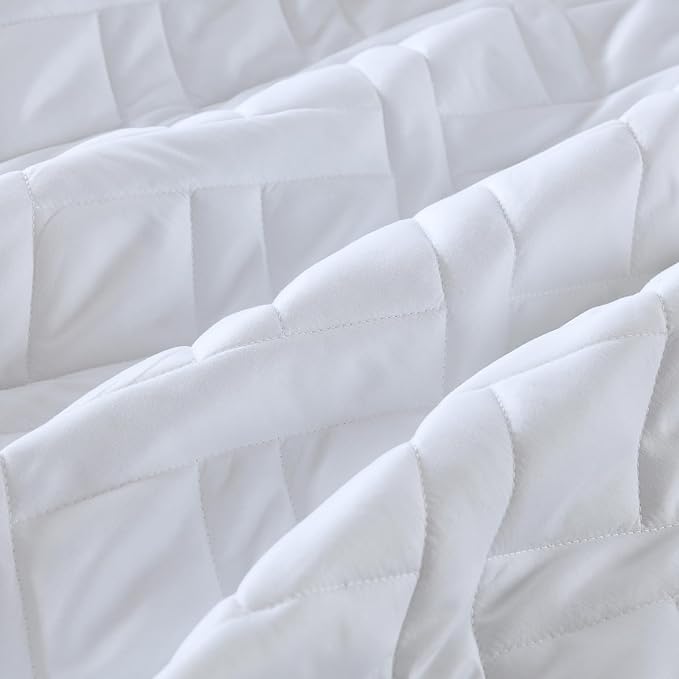 HORIMOTE HOME Quilt Set Queen Size White, Classic Geometric Diamond Stitched - Image 3