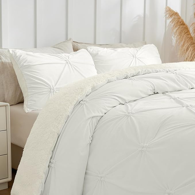 BEDELITE Pituck Fluffy Queen Comforter Set by BEDELITE