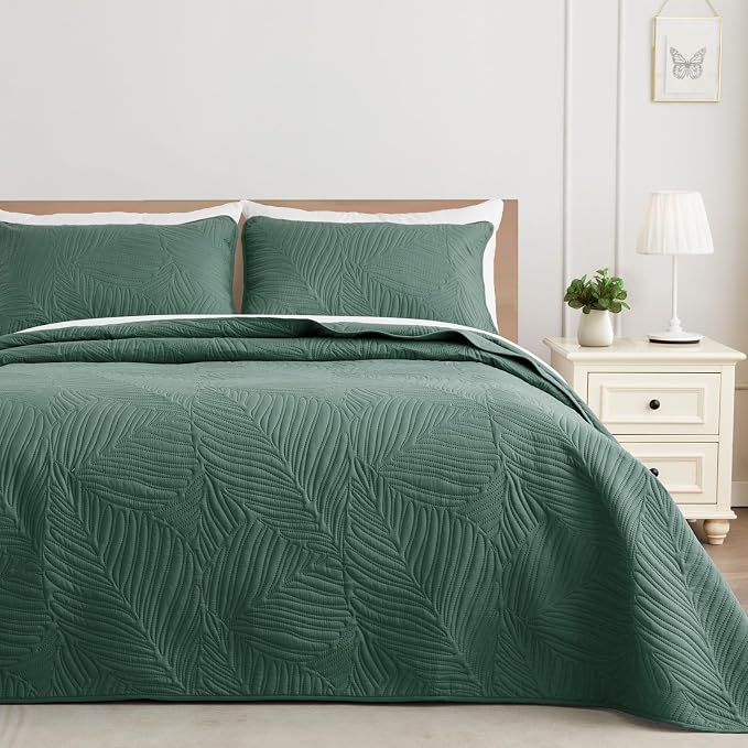 Exclusivo Mezcla Queen Quilt Bedding Set, Lightweight Green Quilts Queen Full by ExclusivoMezcla