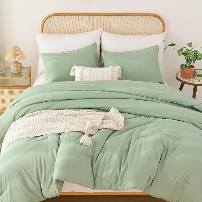 ROSGONIA King Size Sage Green Comforter Set by ROSGONIA