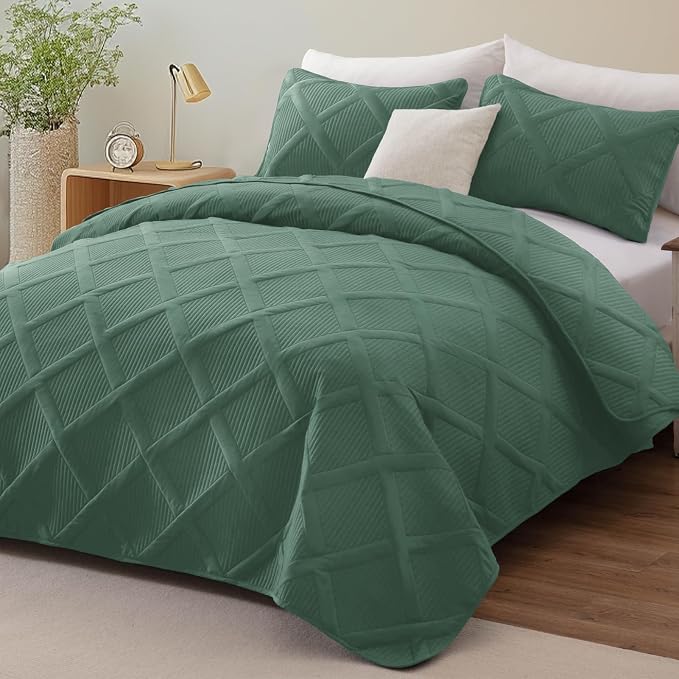 Exclusivo Mezcla King Quilt Set- Green Quilts Bedding Set - Image 2