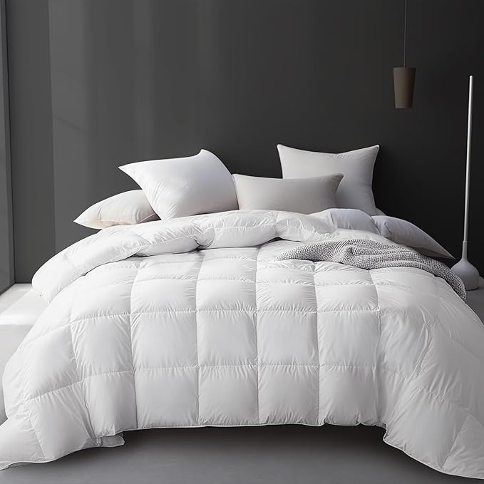 Hotel Grand White Goose Feather Down Fiber Comforter Twin Size, 100% Cotton by Unknown