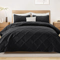 Exclusivo Mezcla King Size Quilt Set by ExclusivoMezcla