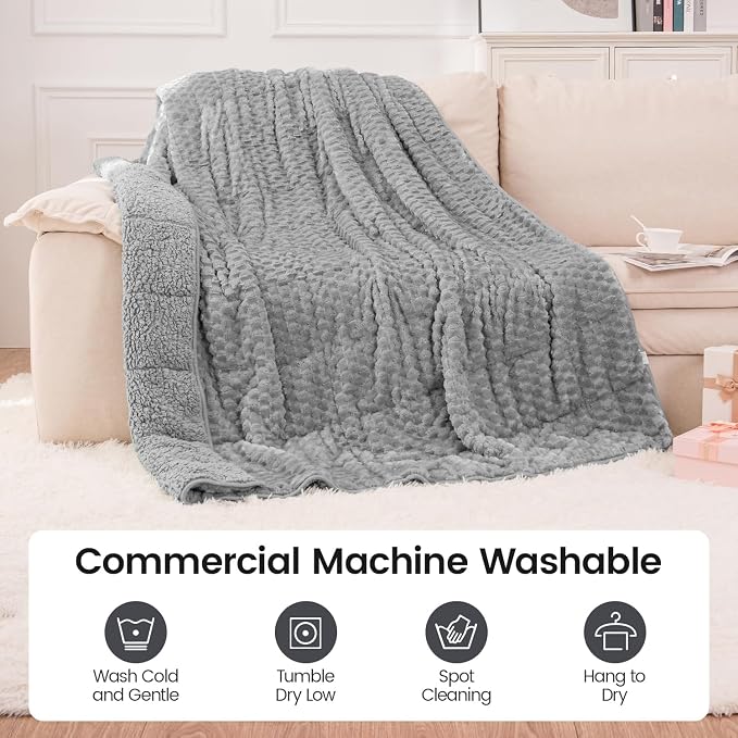 Super Fuzzy Soft Fleece Sherpa Weighted Blanket 20 lbs - Image 6
