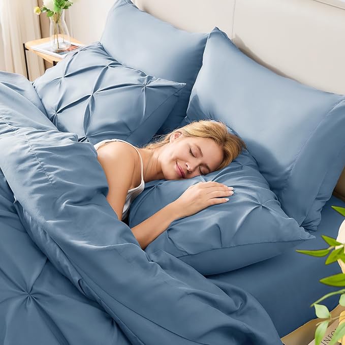HIMEET Pintuck Bed in a Bag, 7 Pieces Queen Size Comforter Set Grayish Blue - Image 7