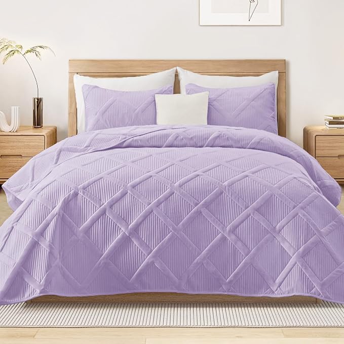 Exclusivo Mezcla Oversized King Quilt Set- Lilac Cal King Quilts Bedding Set by ExclusivoMezcla