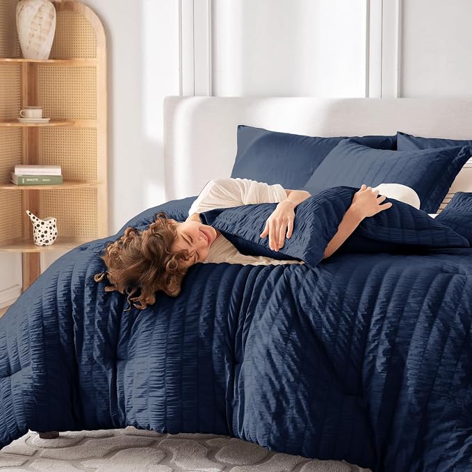 MUXHOMO 7 Pieces Queen Comforter Set, Seersucker Bed in a Bag Queen Size - Image 7