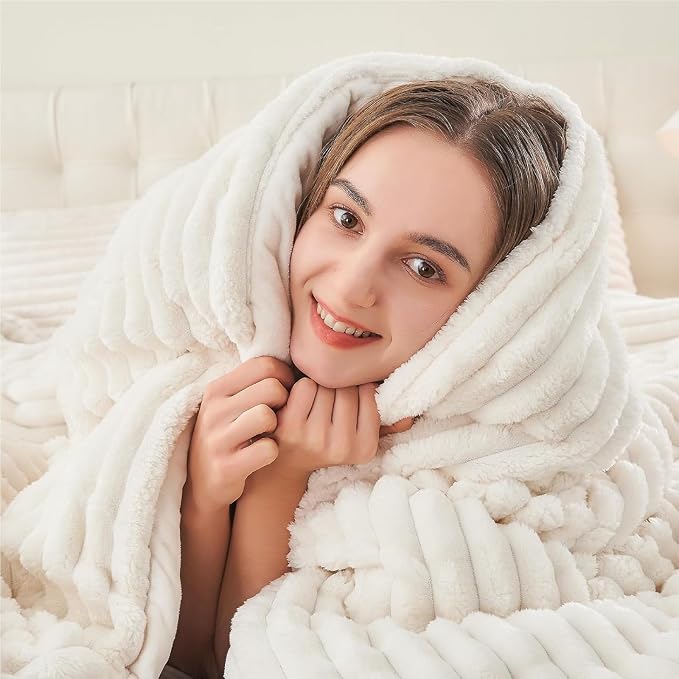 BEDELITE Fleece California King Comforter Set -Super Soft & Warm Fluffy Cream - Image 3