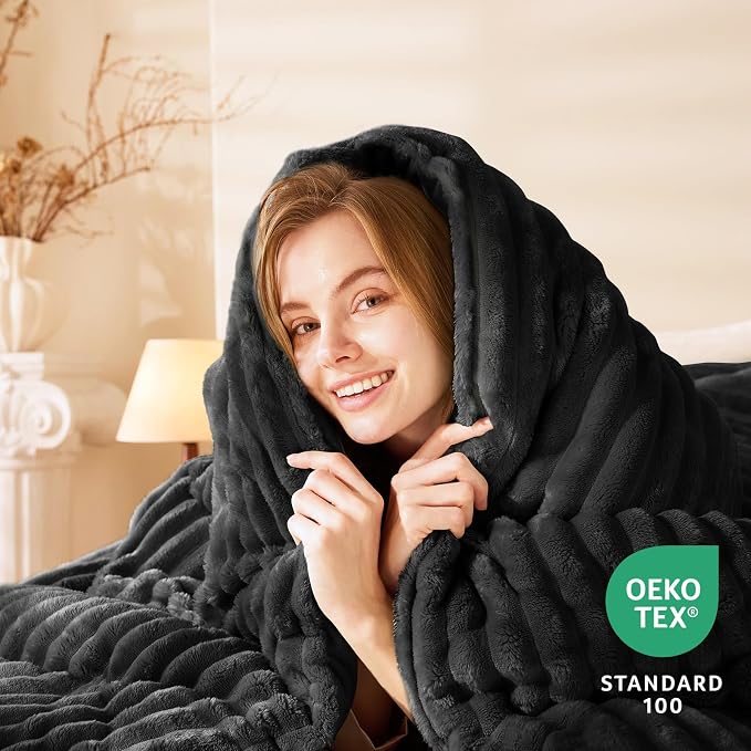 CozyLux Fluffy Queen Comforter Set - Image 3