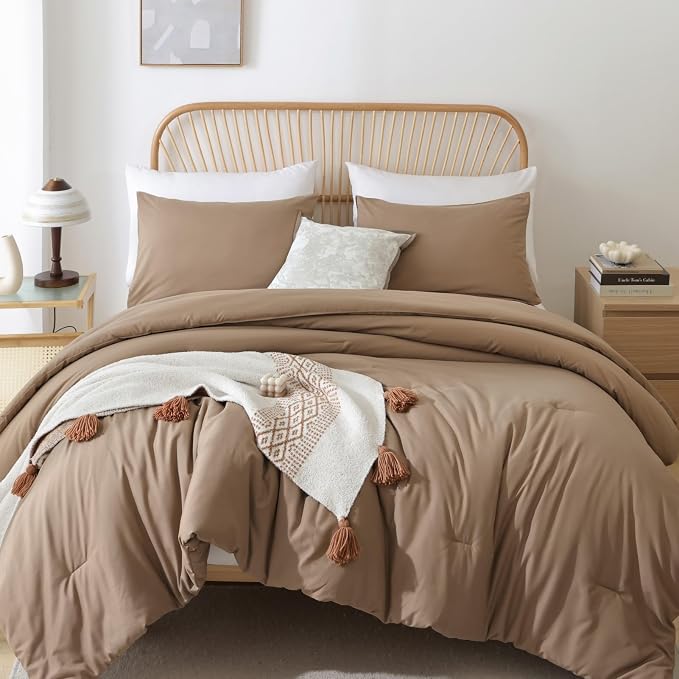 ROSGONIA Twin/Twin XL Comforter by ROSGONIA