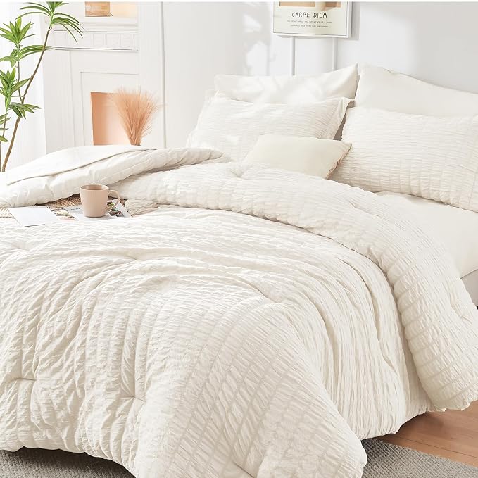 HYMOKEGE Ivory Oversized Queen Comforter Set Seersucker 7 Pieces, All Season by HYMOKEGE