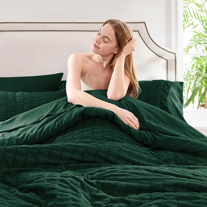 CozyLux Queen Comforter Set Emerald Green Seersucker 7 Pieces Bed in a Bag - Image 7