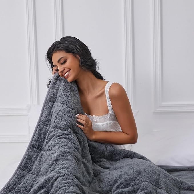 Sherpa Weighted Blanket for Adults, 10 lbs Furry Bed Blanket for Deep Sleep - Image 3
