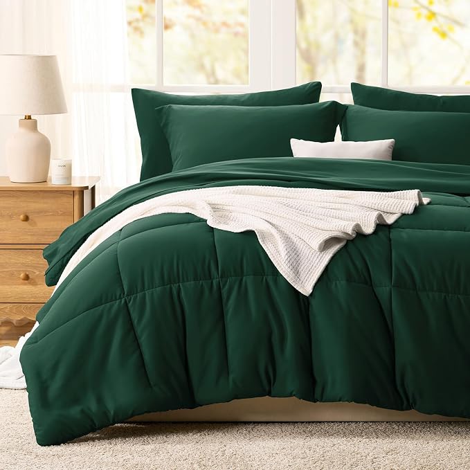 CozyLux Queen Comforter Set Emerald Green - Image 8