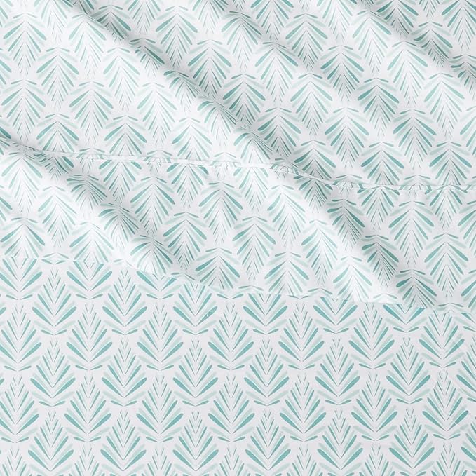 Amazon Basics Lightweight Super Soft Easy Care Wrinkle Free Microfiber 3 Piece - Image 4