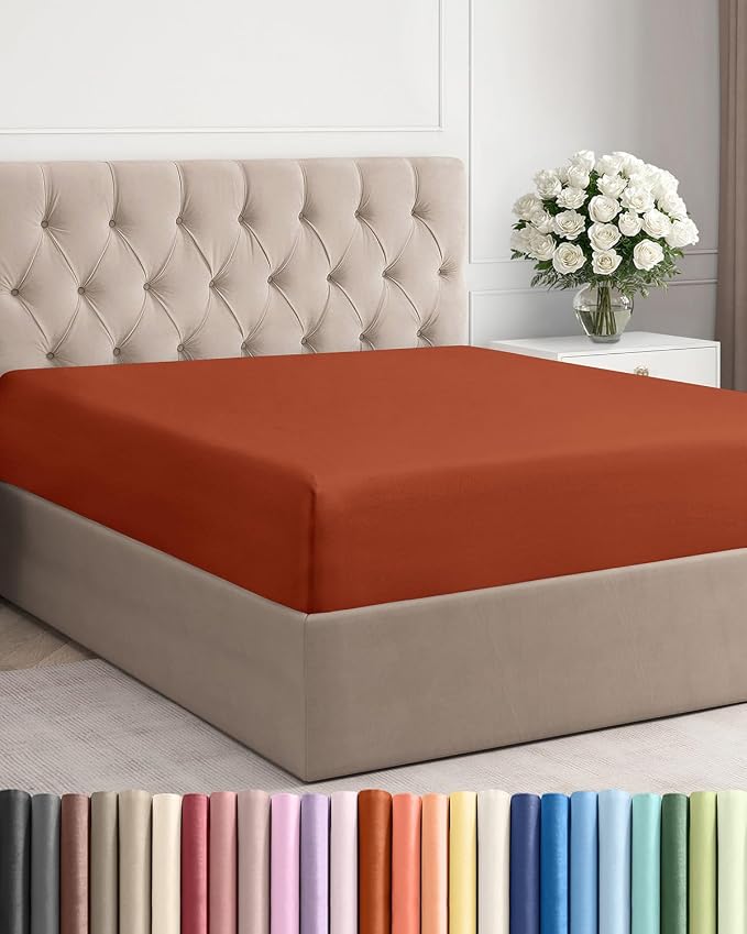 King Fitted Bed Sheet by CGKUnlimited