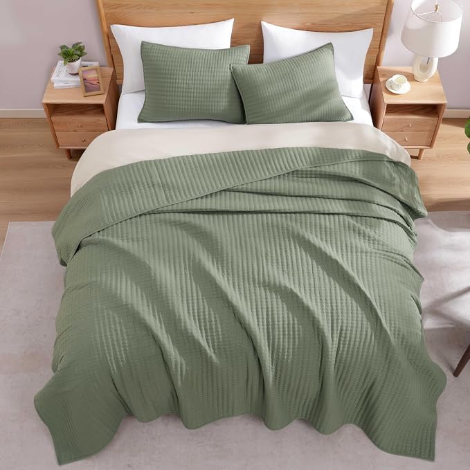 WRENSONGE Queen Quilt-3 Pieces Lightweight Bedspreads Sage Green Queen Size - Image 5