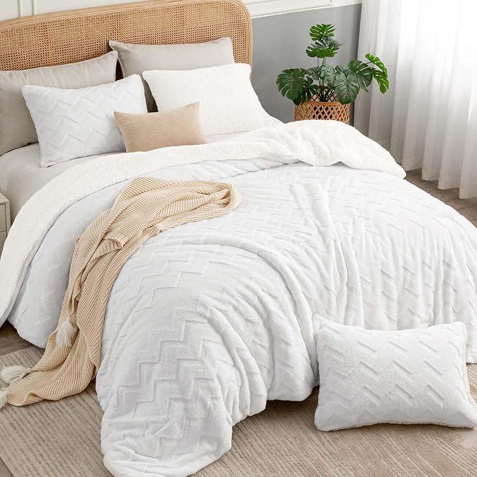 BEDELITE Fluffy Queen Comforter Set - Image 3