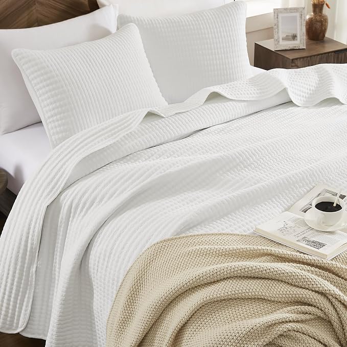 WRENSONGE White King Size Quilt Bedding Sets-3 Pieces Lightweight Bedspreads - Image 2