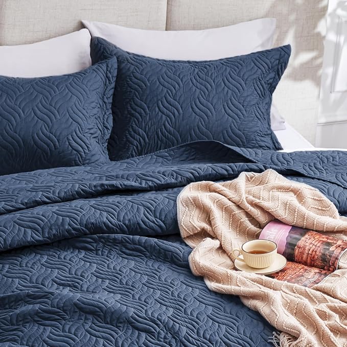Love's cabin Quilts for Queen Bed Navy Blue Bedspreads - Image 7