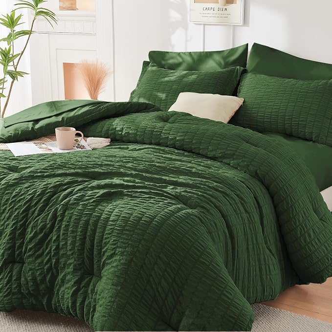 HYMOKEGE Dark Green Queen Comforter Set Seersucker 7 Pieces, All Season Luxury by HYMOKEGE