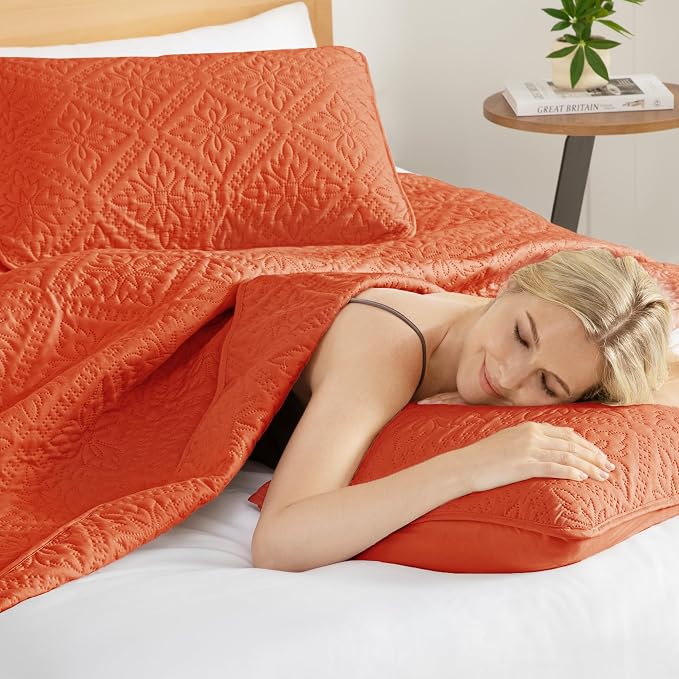 Exclusivo Mezcla King Quilt Bedding Set, Lightweight Soft Bedspreads Coverlets - Image 4