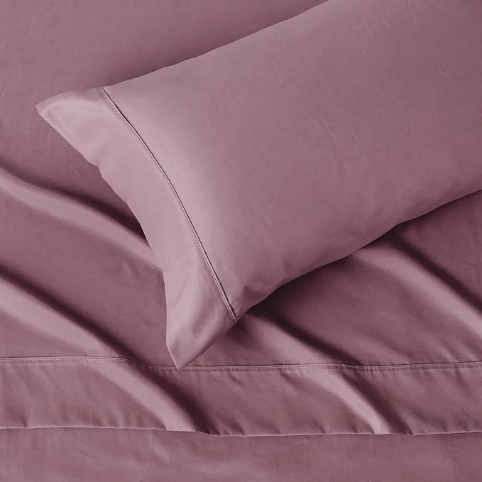 Amazon Basics Lightweight Super Soft Easy Care Wrinkle-Free Microfiber 3-Piece - Image 3