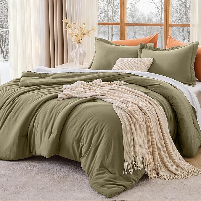 MUXHOMO Queen Comforter Set, All Season Ultra Soft Down Alternative Bedding by MUXHOMO