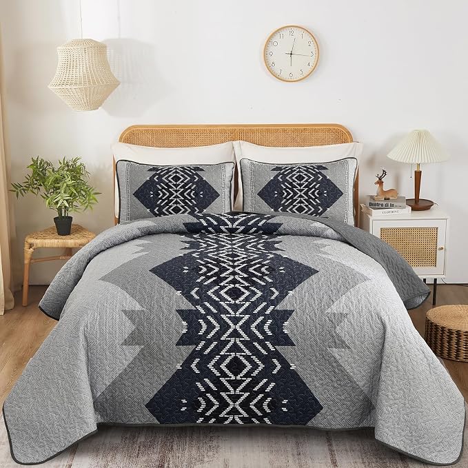 Dintszyayue Queen Size Quilt Set, 3 Pieces Boho Bedspread Aztec Texture Quikted by Dintszyayue