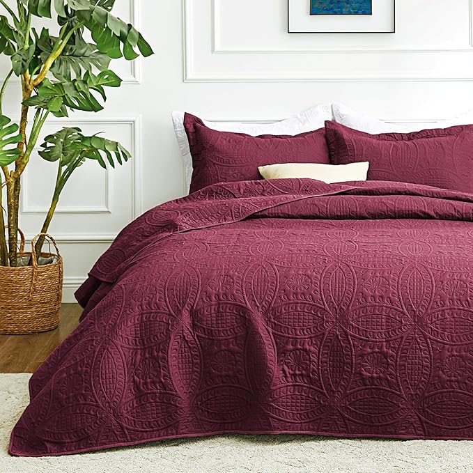 Love's cabin Twin Quilt Set Burgundy Bedspreads Bedding Set by Lovescabin