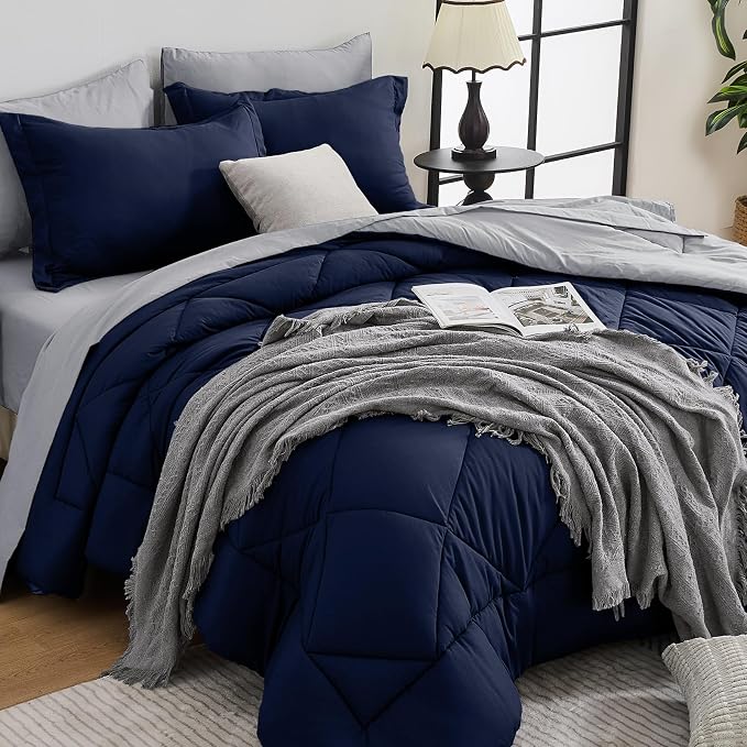 HEVUMYI Queen Comforter Set by HEVUMYI