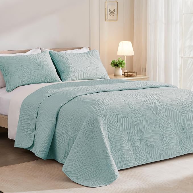 Exclusivo Mezcla King Size Quilt Bedding Set, Lightweight Aqua Blue Quilts King - Image 2