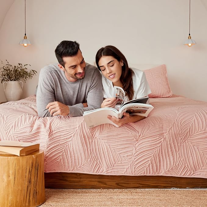 Exclusivo Mezcla King Size Quilt Bedding Set, Lightweight Blush Pink Quilts - Image 4