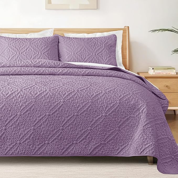 Exclusivo Mezcla Queen Quilt Bedding Set, Lightweight Soft Bedspreads Coverlets by ExclusivoMezcla