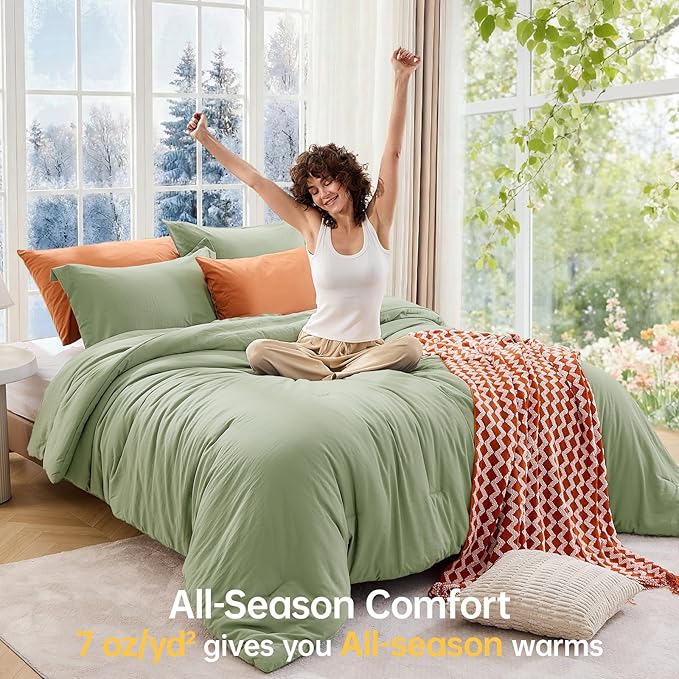 MUXHOMO Green Queen Comforter Set, All Season Ultra Soft Down Alternative - Image 4