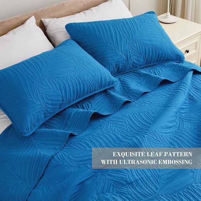 Exclusivo Mezcla California King Quilt Bedding Set, Lightweight Royal Blue - Image 3