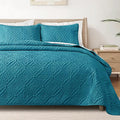 Exclusivo Mezcla King Quilt Bedding Set, Lightweight Soft Bedspreads Coverlets by ExclusivoMezcla