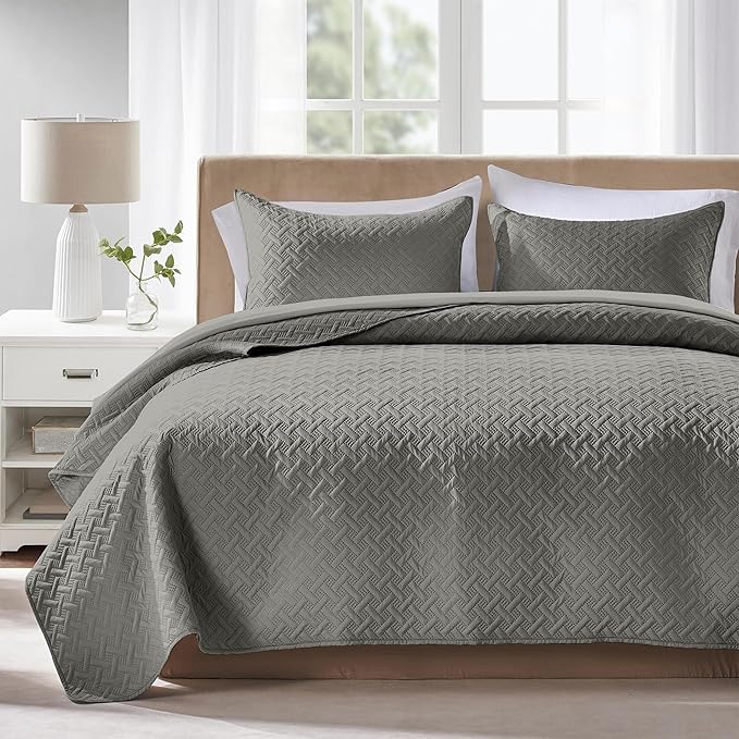 FLYMME Dark Grey King Quilt Bedspreads, 3 Pieces Lightweight Bedding Sets by FLYMME
