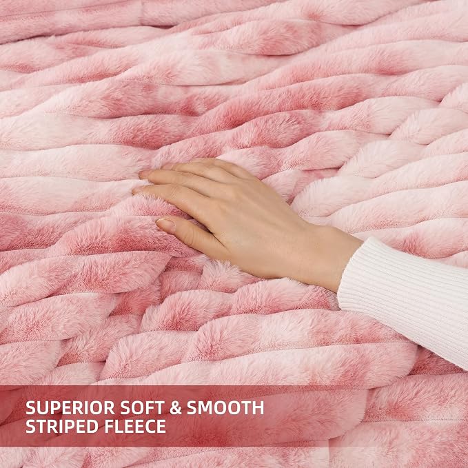 Smoofy Fluffy Queen Size Comforter Set 3 Pieces - Image 5