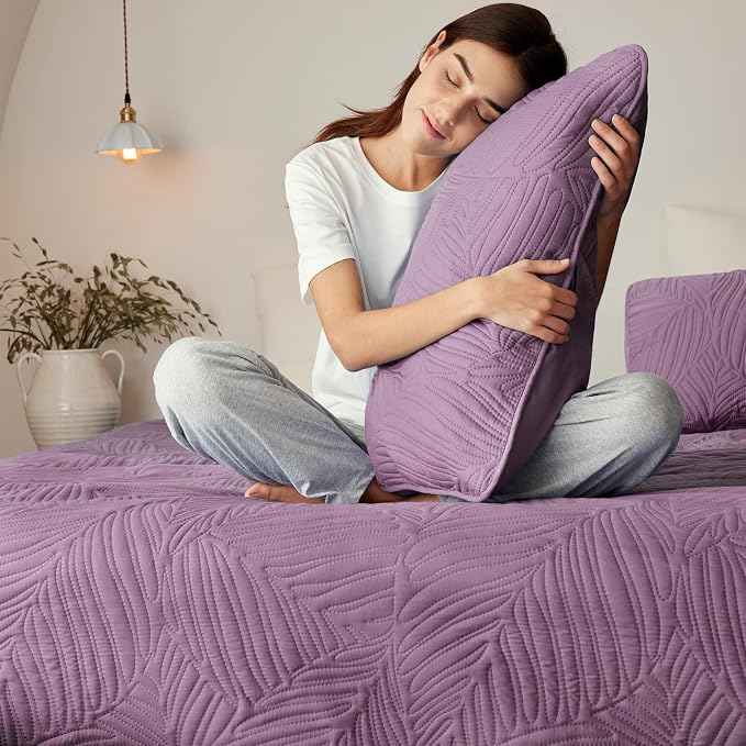 Exclusivo Mezcla Queen Quilt Bedding Set, Lightweight Dusty Lavender Quilts - Image 4