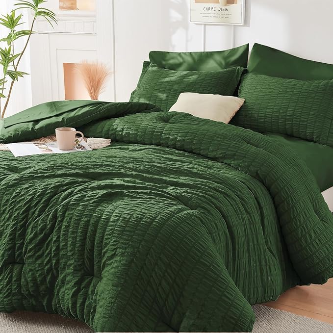 HYMOKEGE Dark Green King Size Comforter Set Seersucker 7 Pieces, All Season by HYMOKEGE