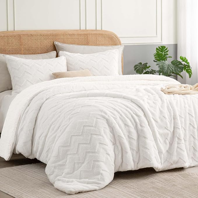 BEDELITE Fluffy King Size Comforter Set - Image 2