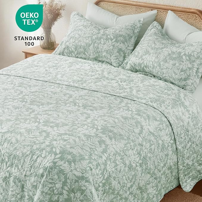 GOONE XL King Quilt Set 106"x96", Sage Green Leaf Botanical Boho Bedspread - Image 2