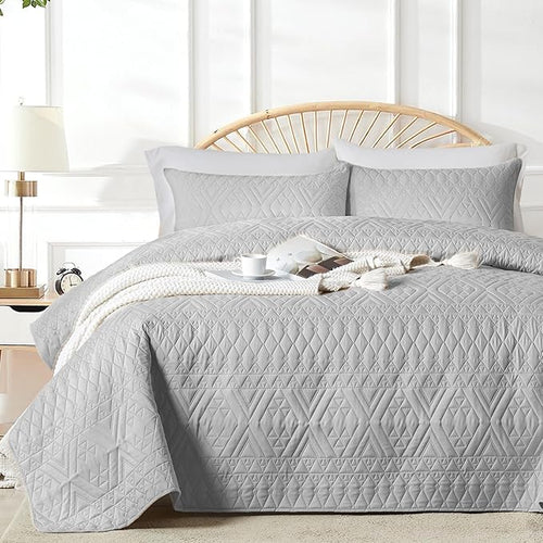 akkialla King/Cal King Size Quilt Bedding Set, Light Grey Lightweight by akkialla