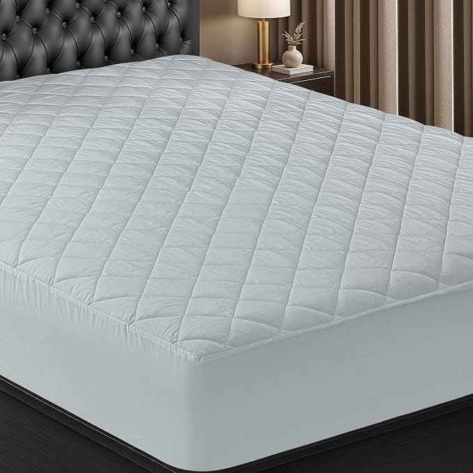 Utopia Bedding Quilted Fitted Mattress Pad, Twin Size, Elastic Fitted Mattress by UTOPIABEDDING