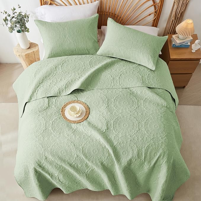 WURUIBO Sage Green Quilt Set Twin Size, Embossing Microfiber Bedspreads - Image 8