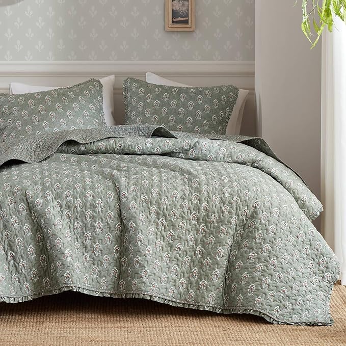 Madison Park Vintage Floral Quilt Set Queen Size, Reversible Bedding & by MADISONPARK