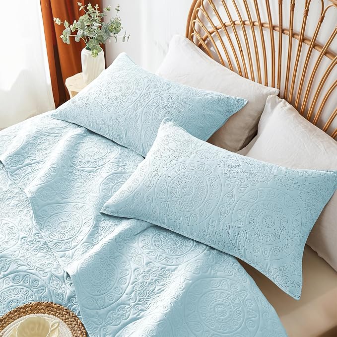 WURUIBO Sky Blue Quilt Set King/Cal King Size, Embossing Microfiber Bedspreads - Image 3