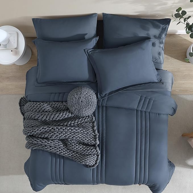 Monbix Full Size Comforter Set - Image 5